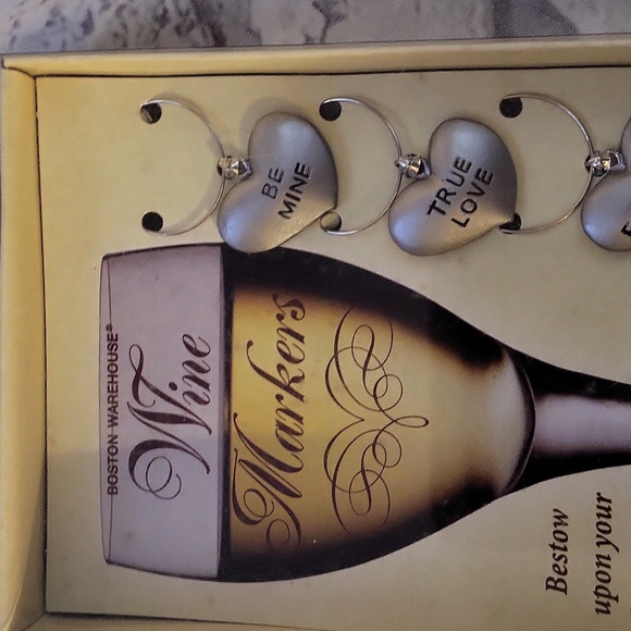Boston Warehouse Wine Charms Markers New in Package - Picture 2 of 4